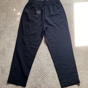 Ann Taylor Factory High Rise Pull On Pant. Size Medium NWT